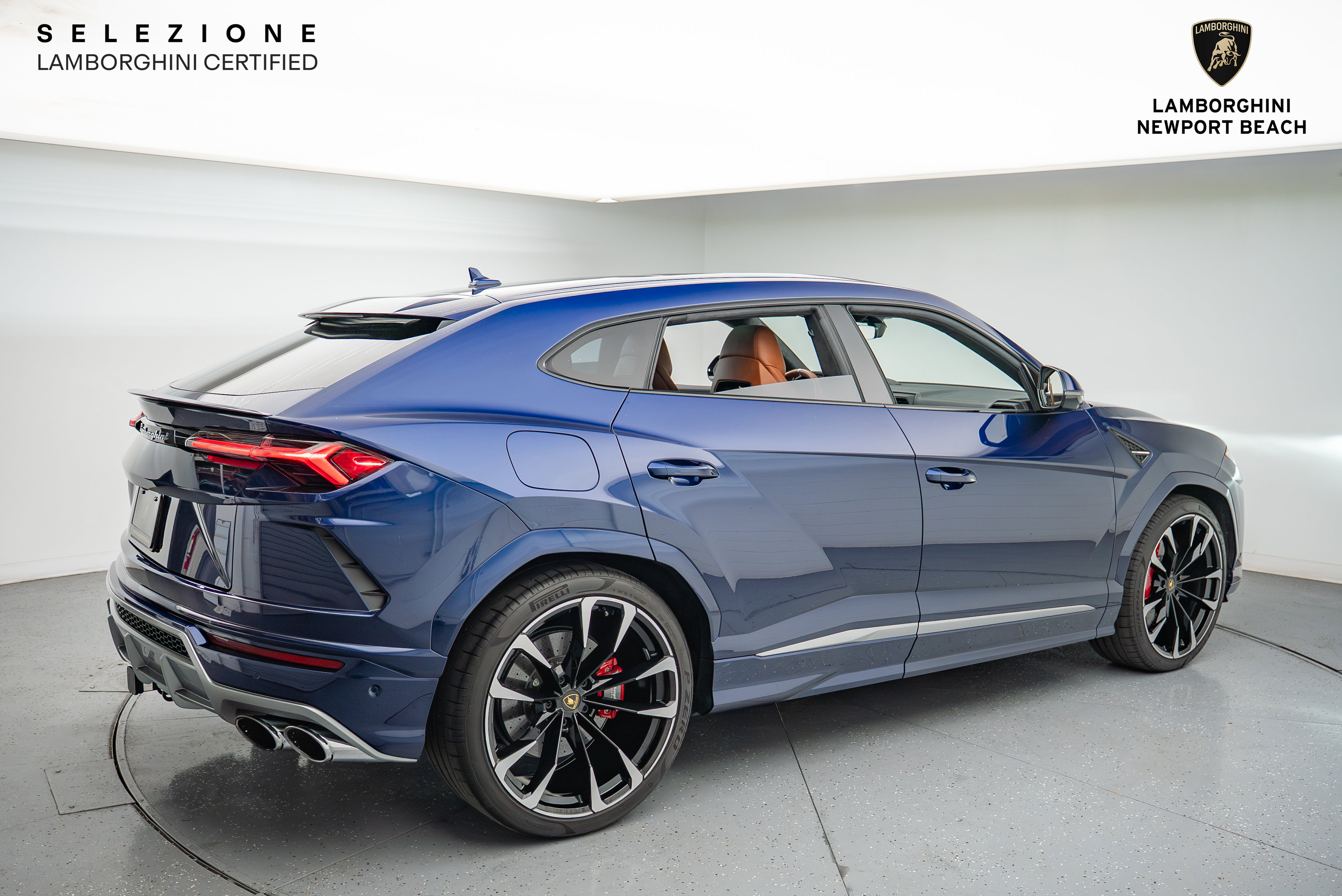 Used 2021 Lamborghini Urus image 16