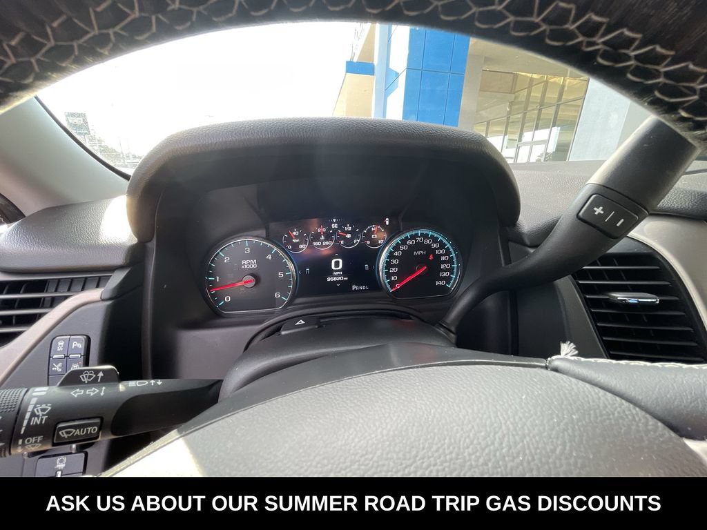 Certified 2019 GMC Yukon Denali w/ Denali Ultimate Package RWD image 3