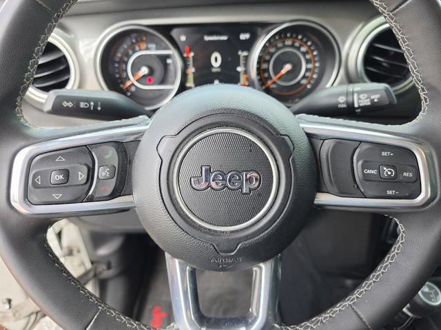 Used 2023 Jeep Gladiator Overland w/ LED Lighting Group AWD/4WD image 31