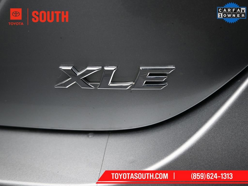 Used 2023 Toyota Camry XLE image 38