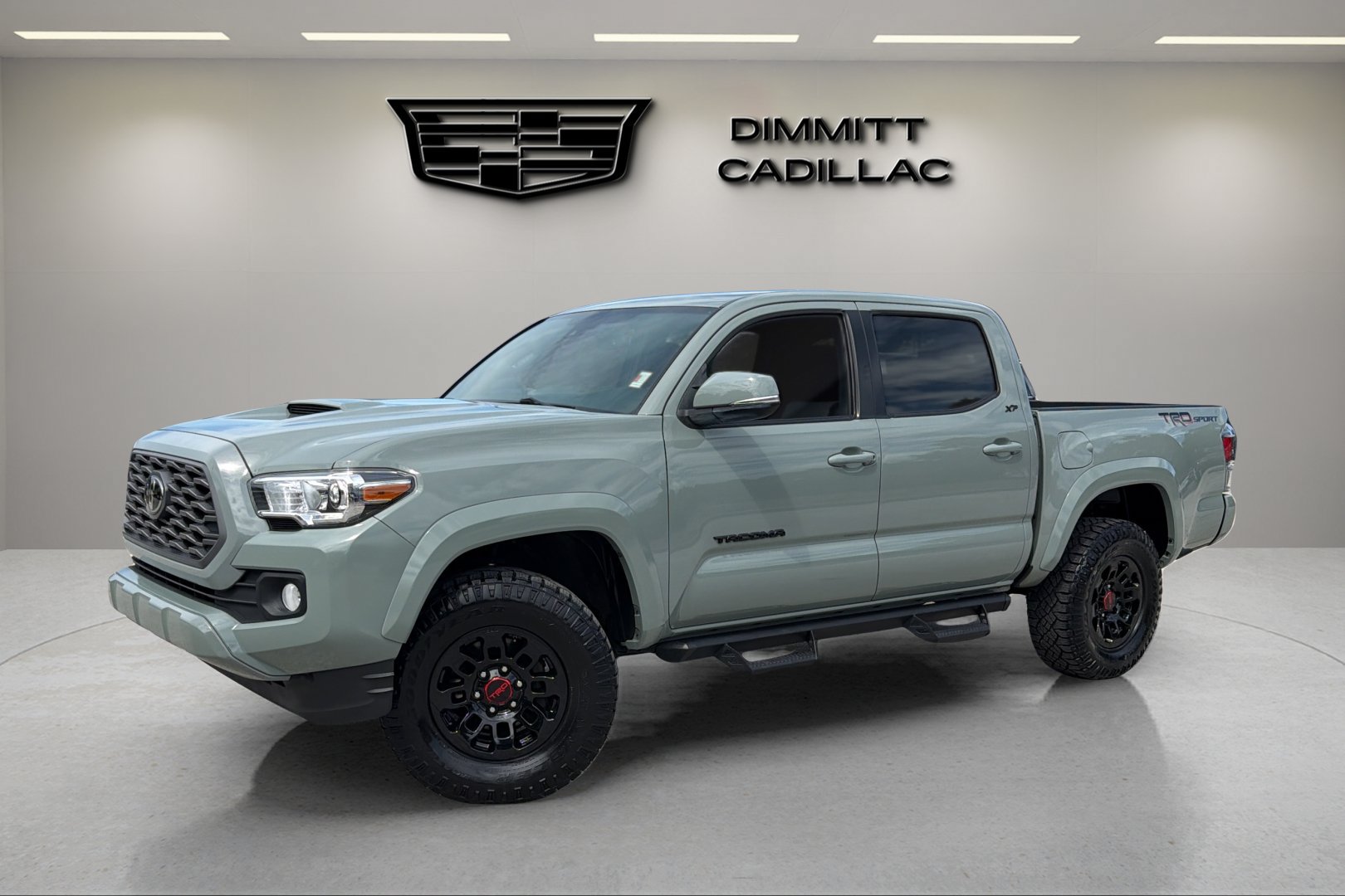 Used 2022 Toyota Tacoma TRD Sport w/ Technology Package RWD image 1