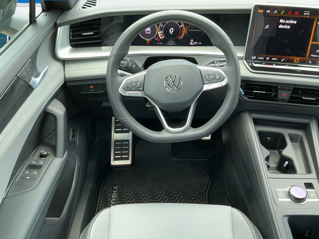 New 2026 Volkswagen Tiguan SE R-Line AWD/4WD image 13