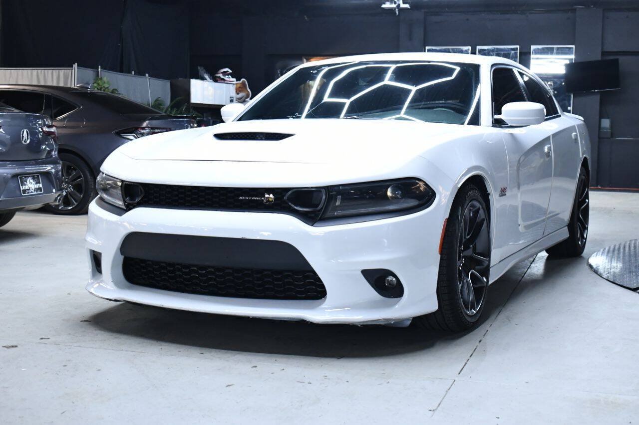 Used 2022 Dodge Charger Scat Pack RWD image 5