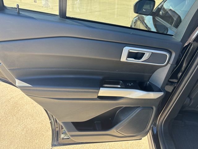 Used 2023 Ford Explorer XLT w/ Equipment Group 202A image 17