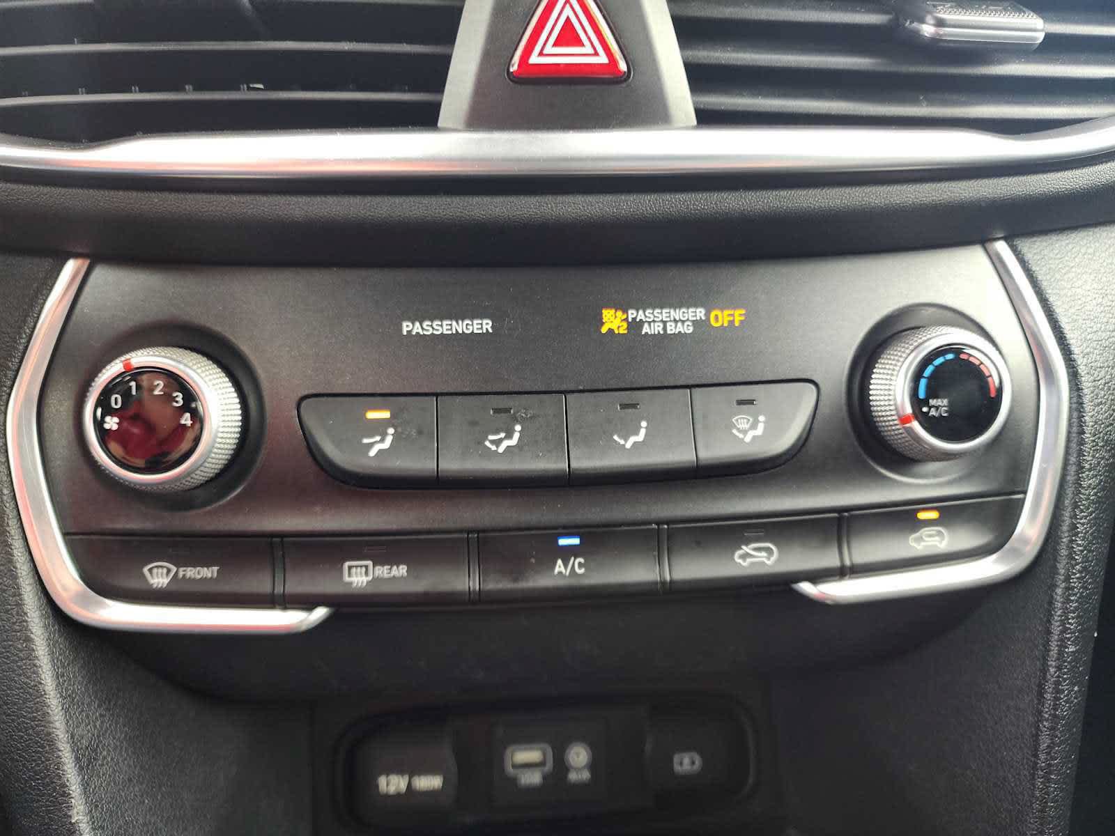 Used 2019 Hyundai Santa Fe SE FWD image 24