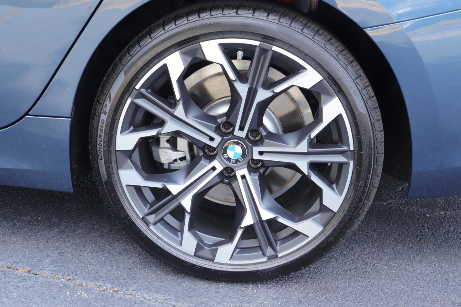 New 2025 BMW 330i Sedan w/ Convenience Package image 39