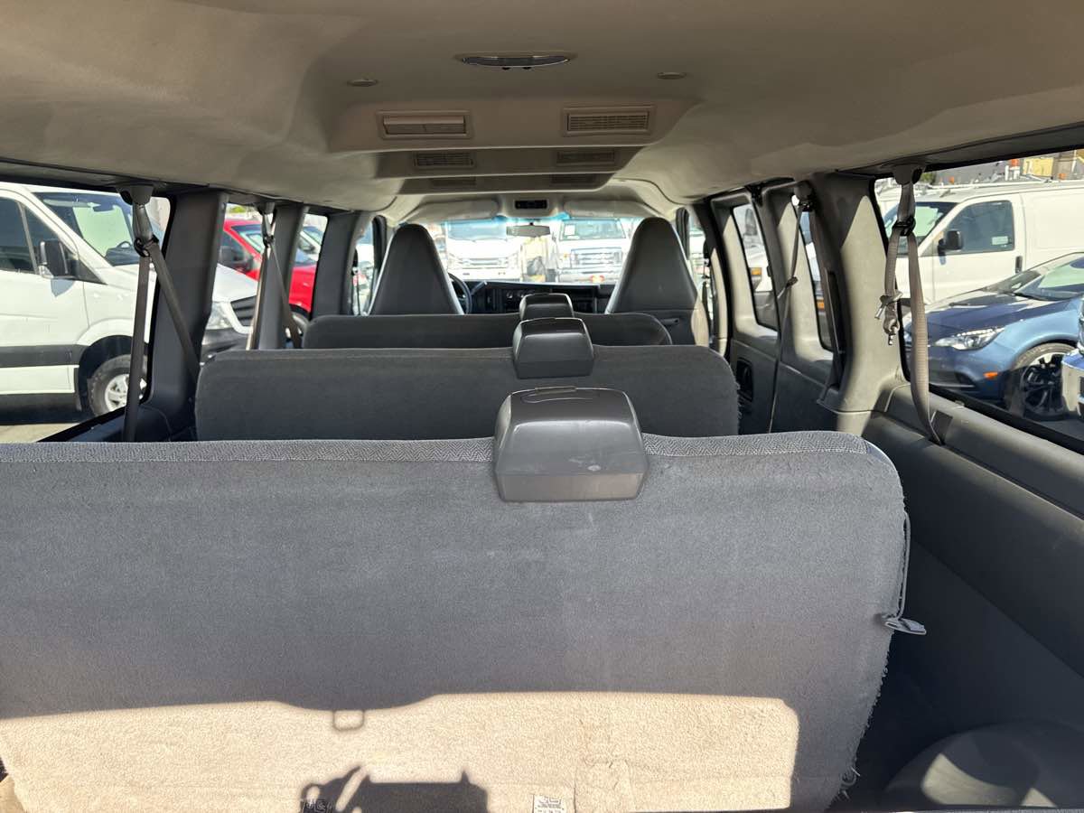 Used 2017 Chevrolet Express 3500 LT w/ LT Preferred Equipment Group image 9