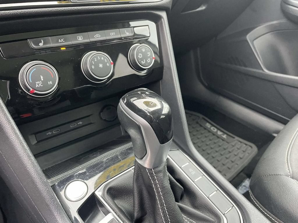 Certified 2023 Volkswagen Taos SE FWD image 30