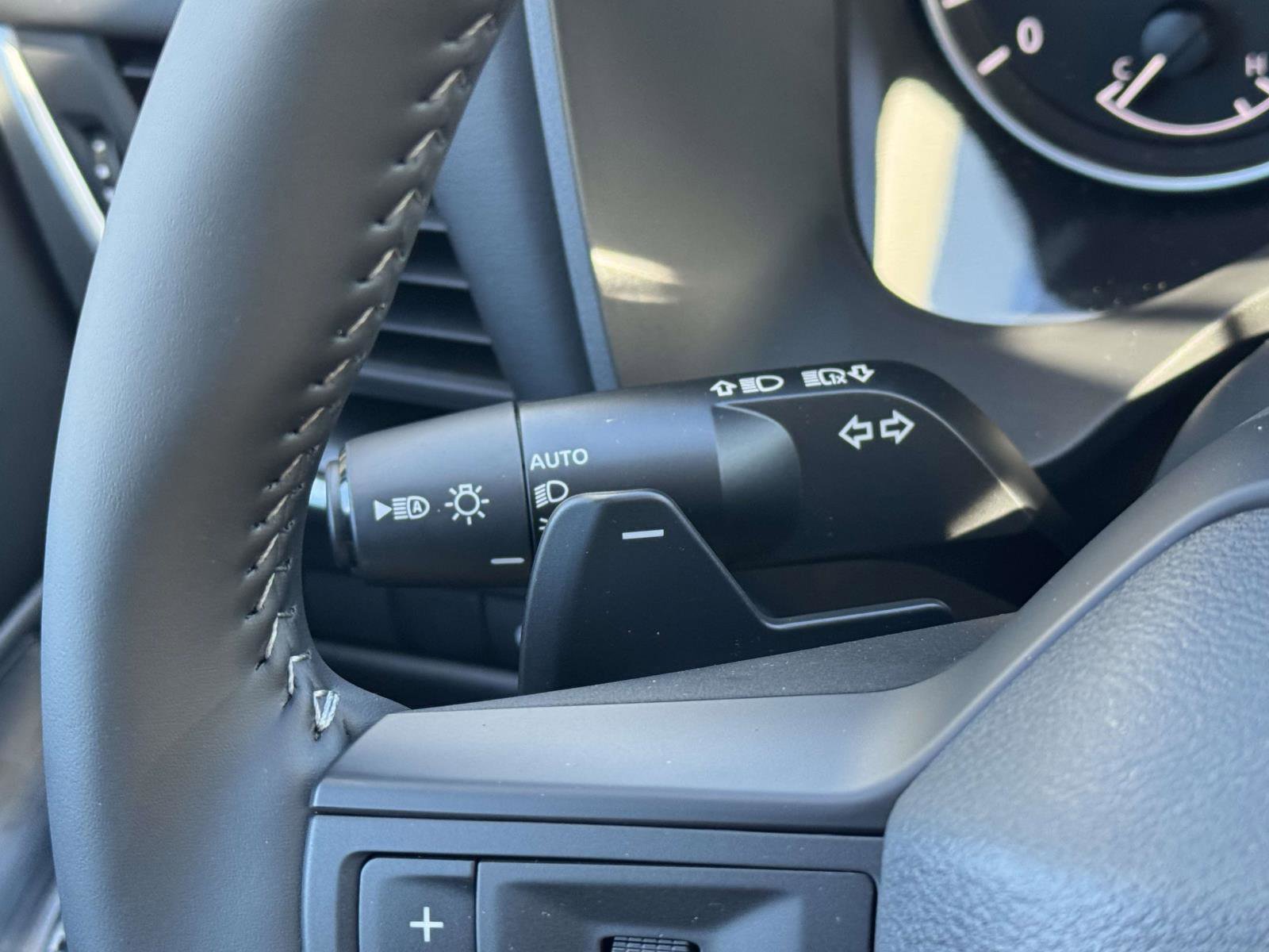 Used 2026 Nissan Rogue SV image 23