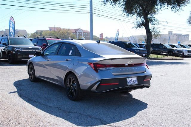 Certified 2026 Hyundai Elantra Sport image 6