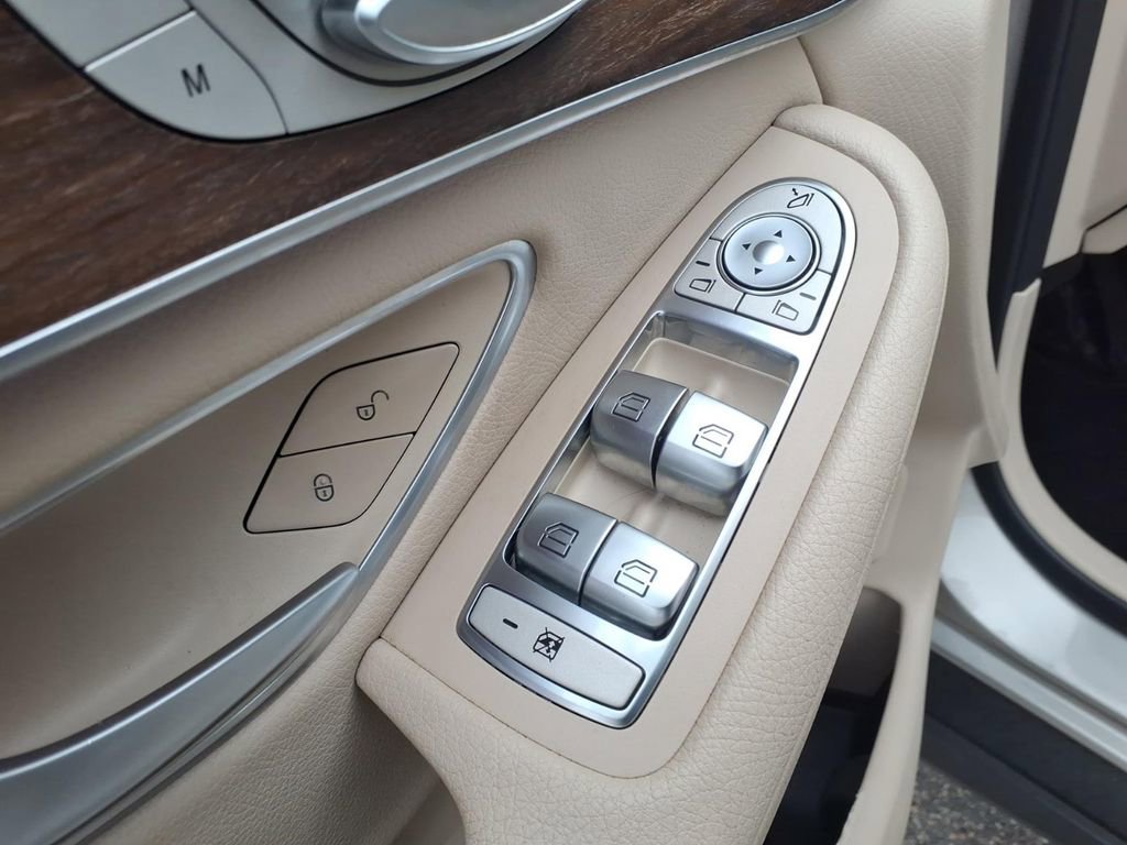 Used 2020 Mercedes-Benz GLC 300 GLC 300 image 10