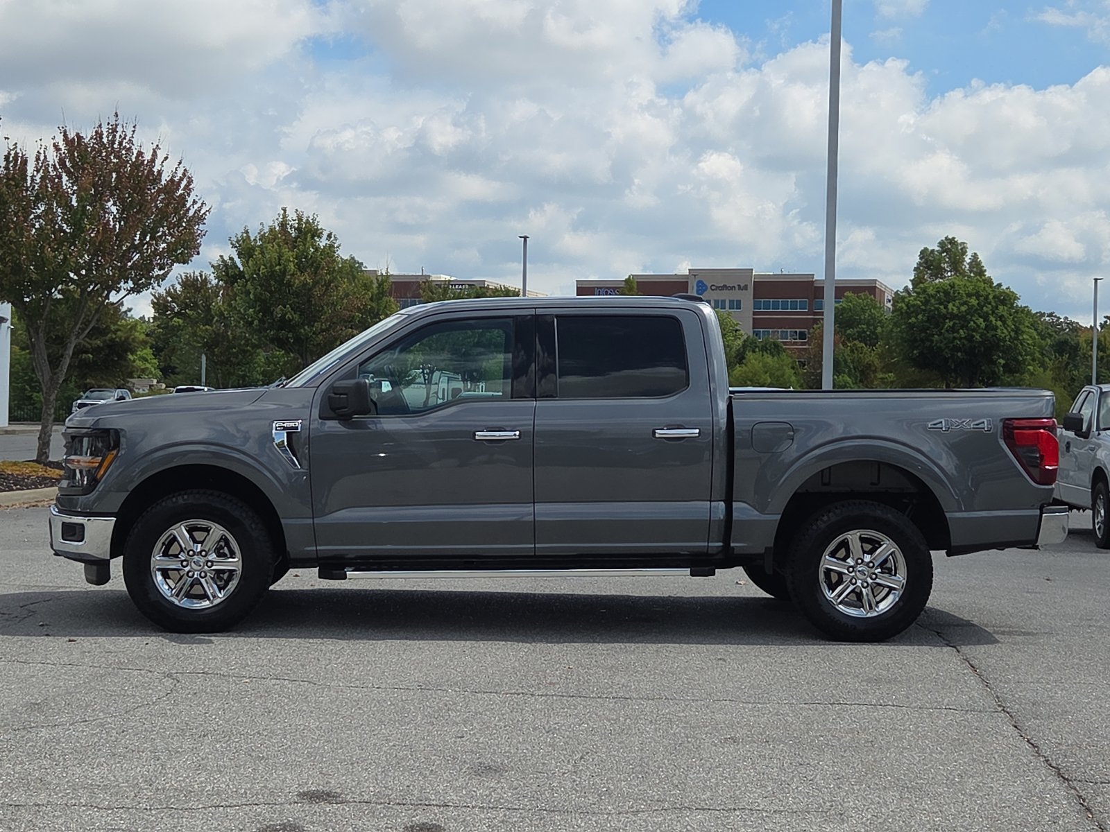 Used 2025 Ford F150 XLT w/ Equipment Group 301A Standard AWD/4WD image 3