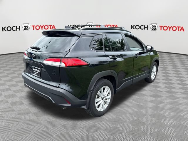 Certified 2024 Toyota Corolla Cross LE w/ Black Badges Package (TMS) AWD/4WD image 8