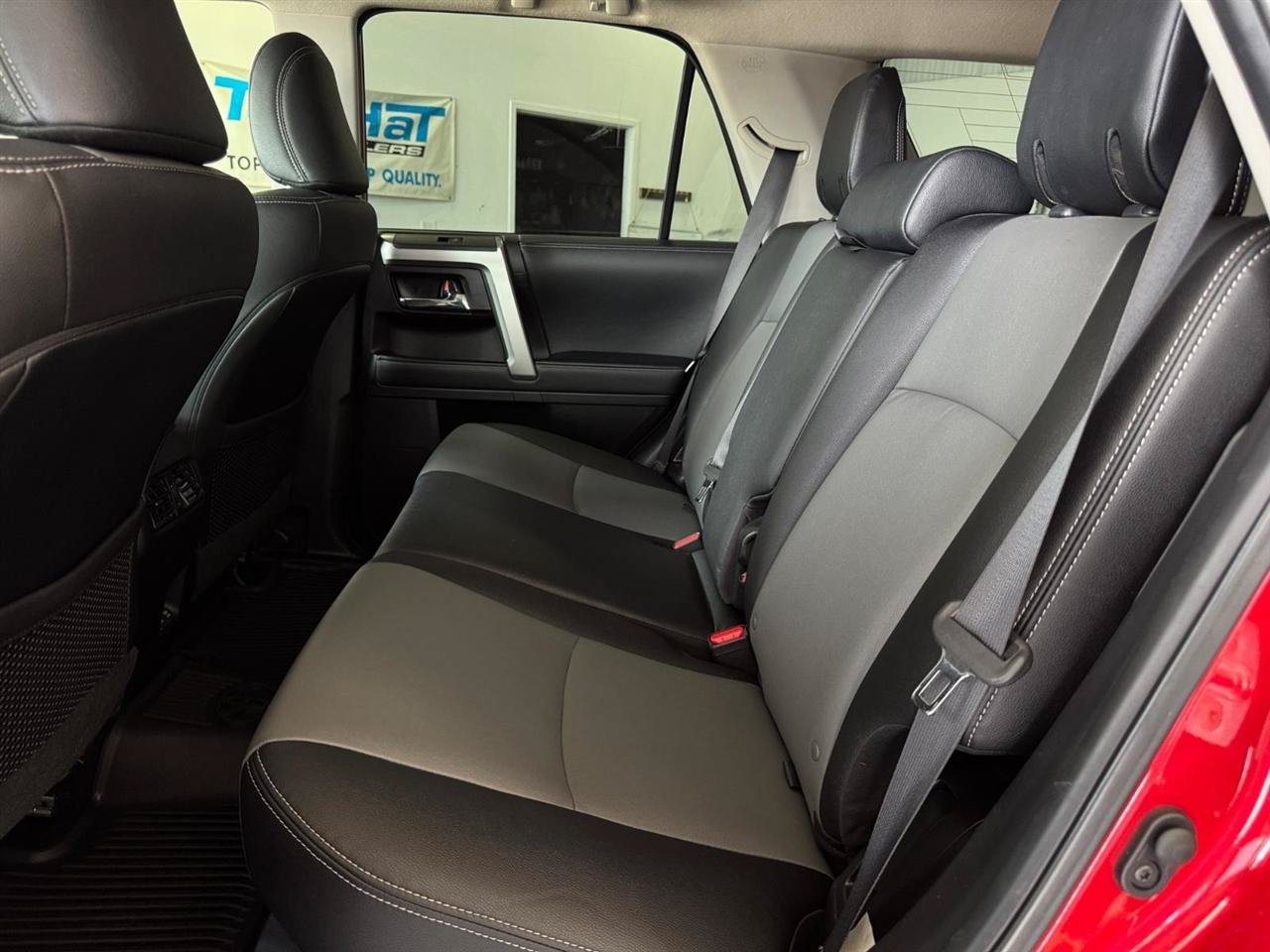 Used 2020 Toyota 4Runner TRD Off-Road Premium w/ Moonroof Package AWD/4WD image 7