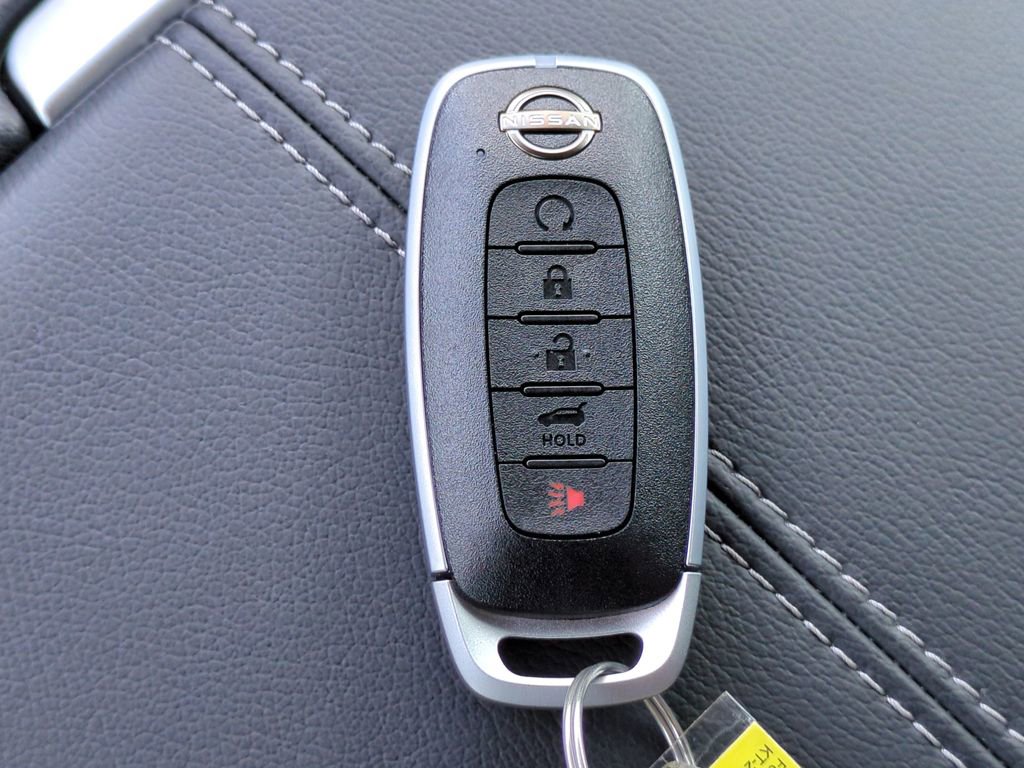 Certified 2025 Nissan Murano SL image 28