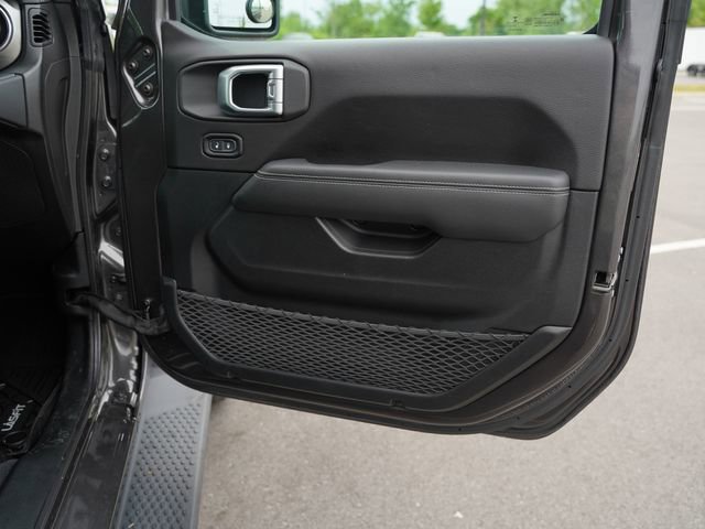Used 2020 Jeep Wrangler Unlimited Sahara AWD/4WD image 21