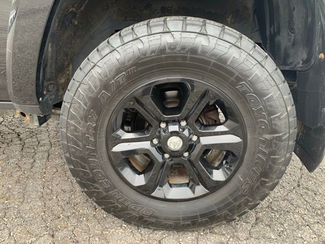 Used 2017 Toyota 4Runner SR5 image 29