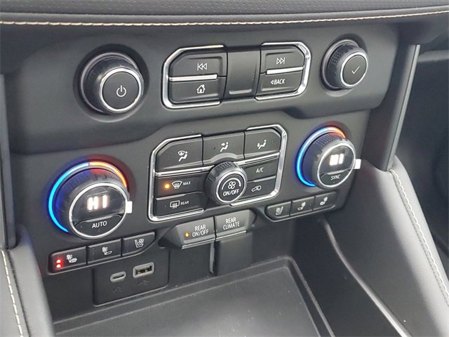 Certified 2023 Chevrolet Suburban Premier image 30