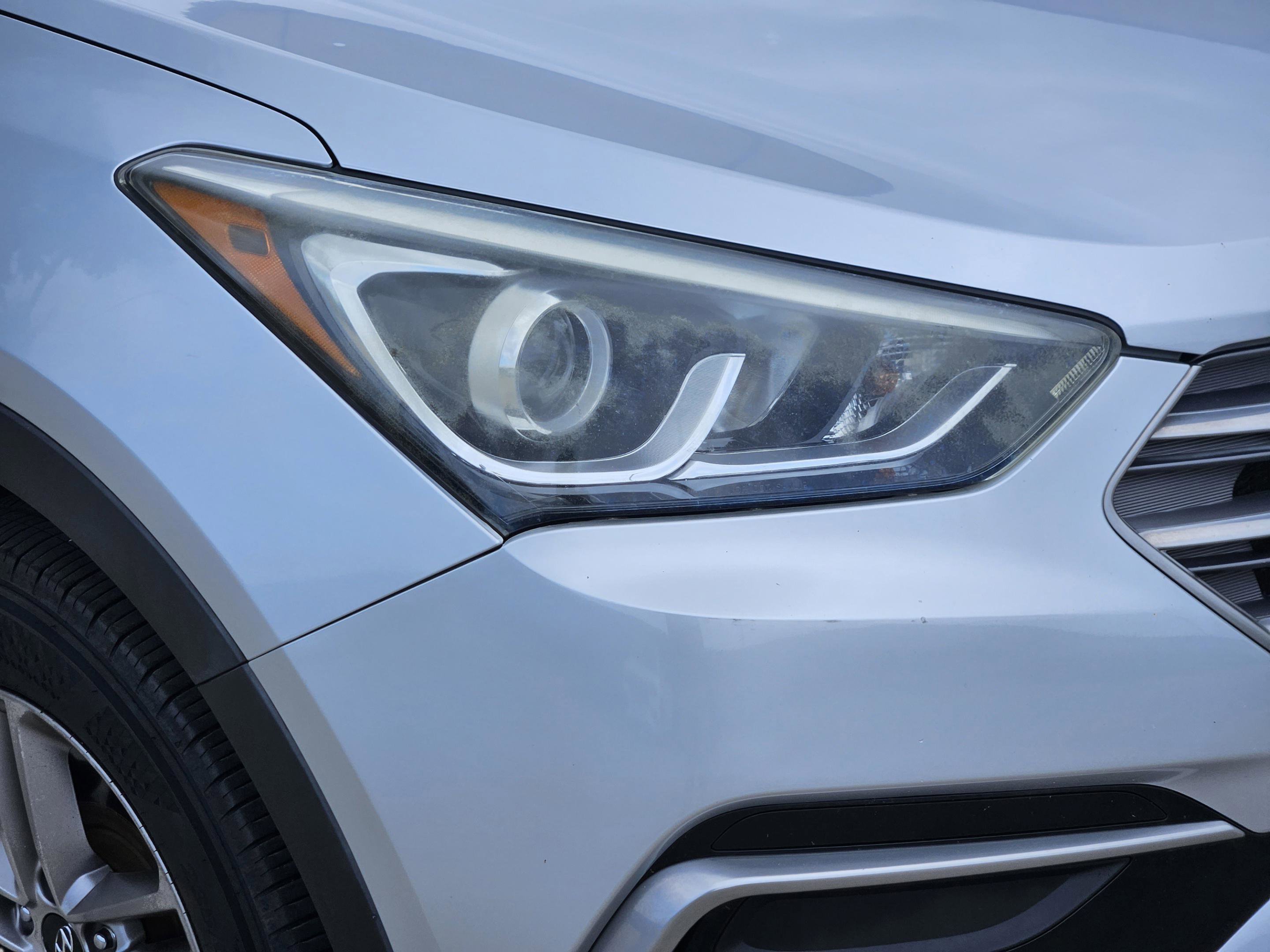 Used 2017 Hyundai Santa Fe Sport AWD/4WD image 29