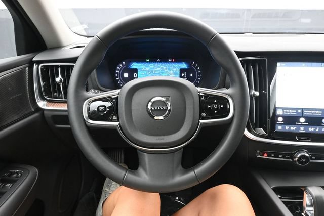 Used 2025 Volvo S60 B5 Plus FWD image 23