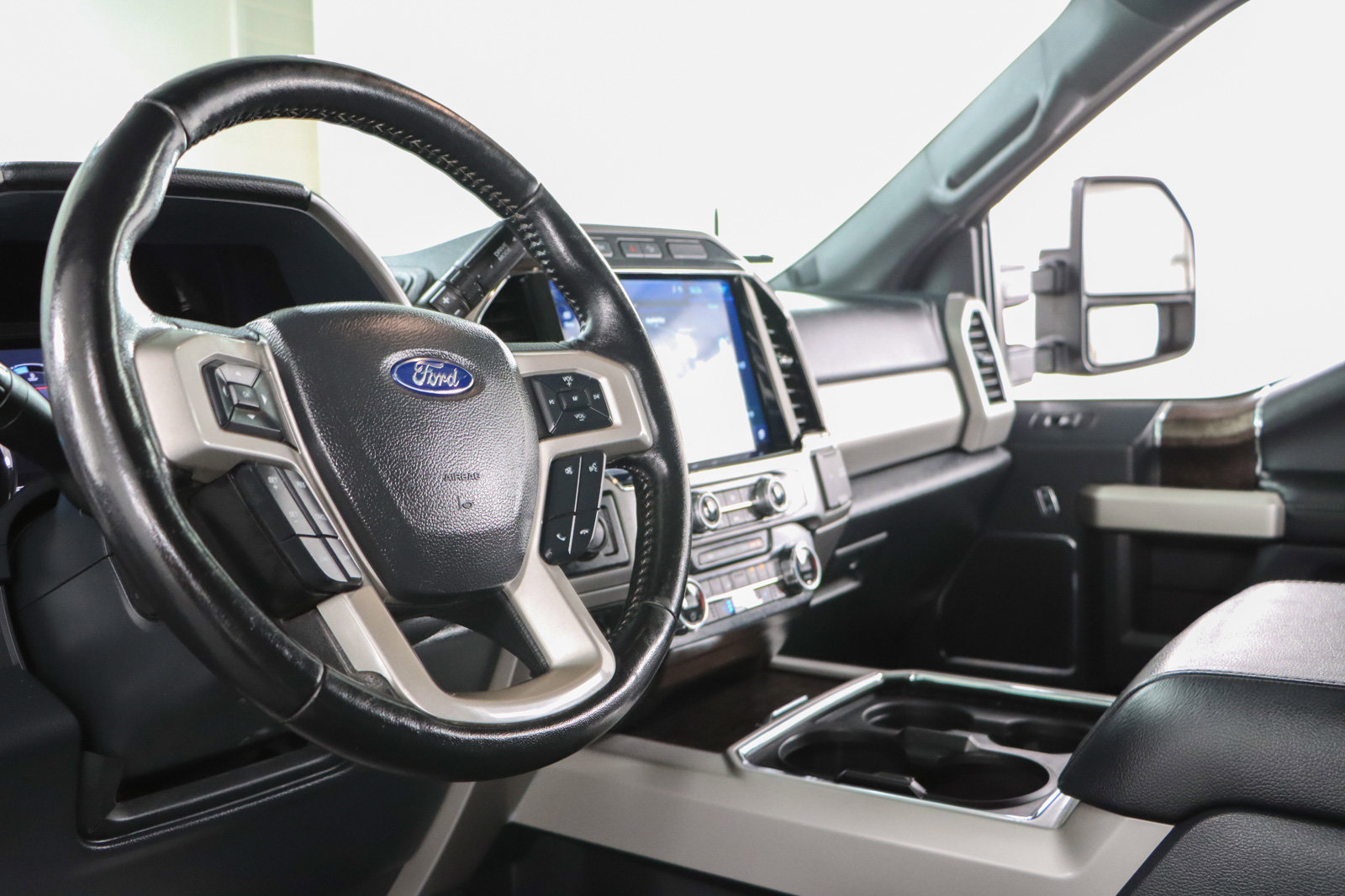 Used 2022 Ford F250 Lariat w/ Lariat Ultimate Package image 25