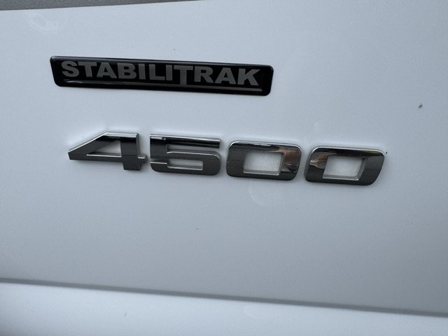Used 2019 Chevrolet Express 4500 w/ RV Package RWD image 7