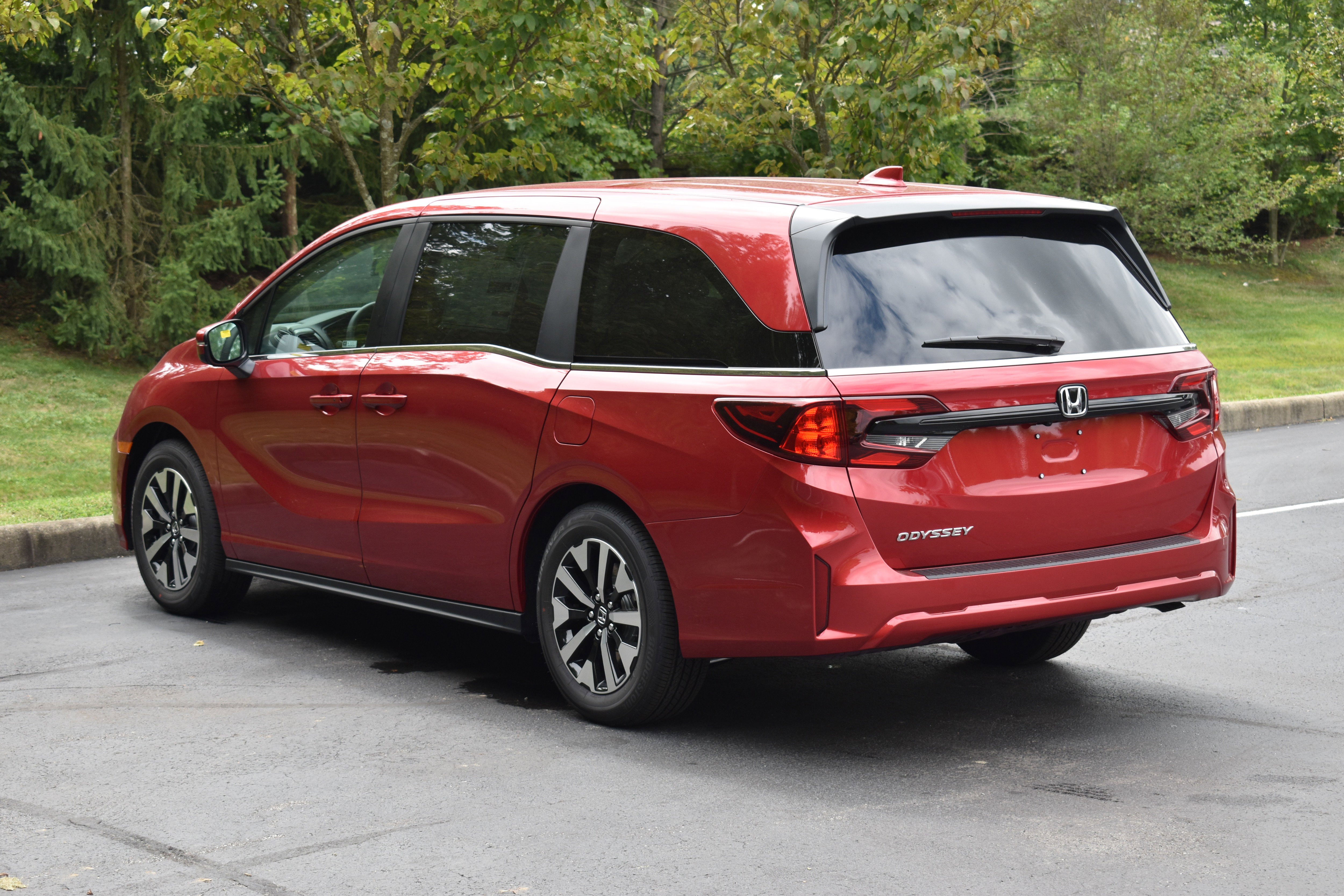 New 2026 Honda Odyssey EX-L image 5