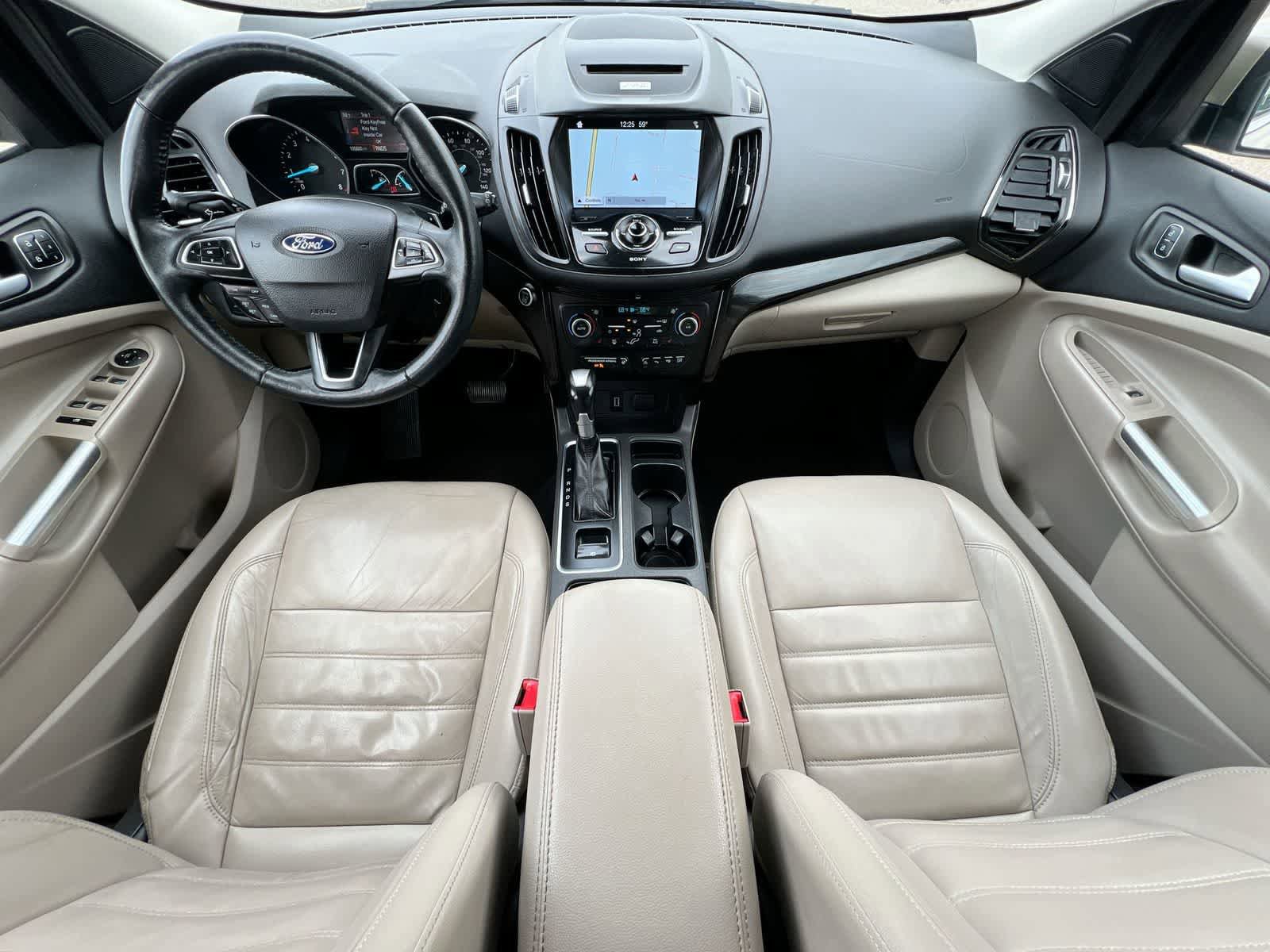 Used 2018 Ford Escape Titanium AWD/4WD image 15