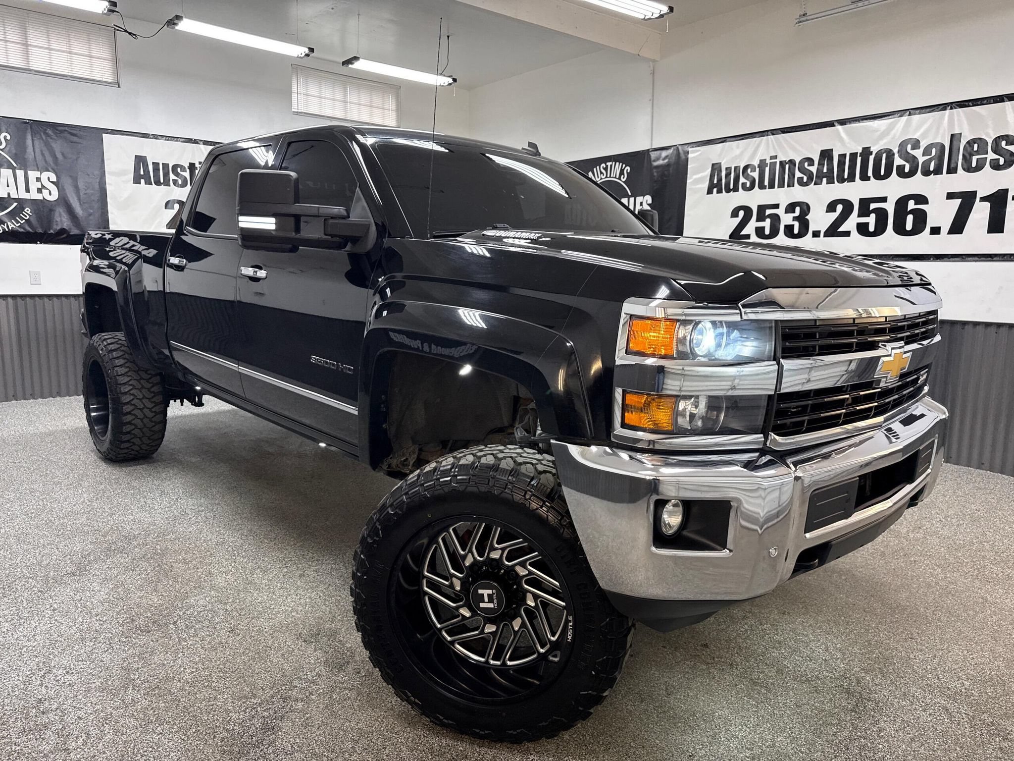 Used 2015 Chevrolet Silverado 3500 LTZ AWD/4WD image 1