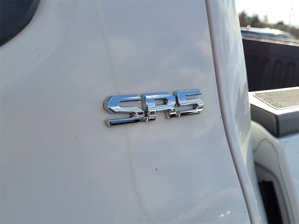 New 2025 Toyota Tacoma SR5 image 5