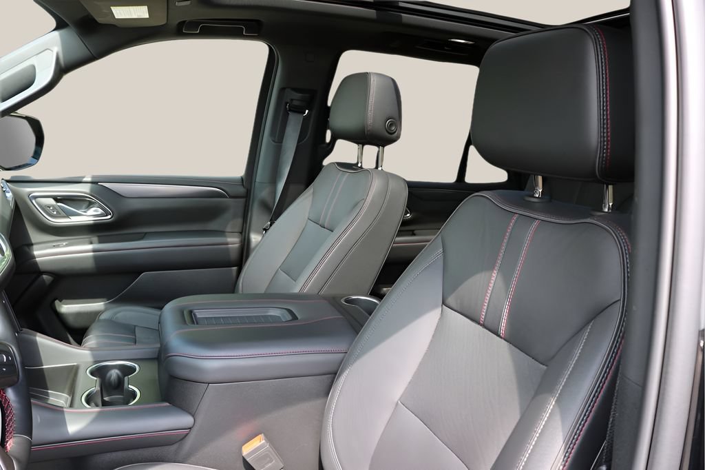Used 2024 Chevrolet Tahoe RST w/ Luxury Package AWD/4WD image 13