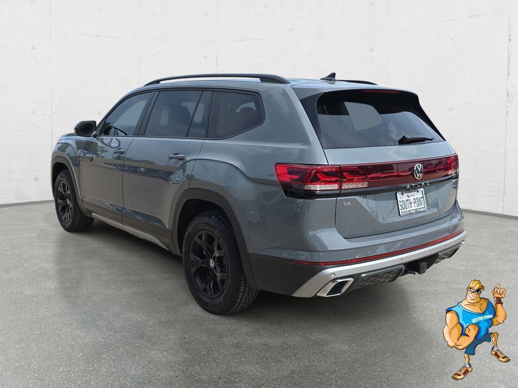 Used 2024 Volkswagen Atlas Peak Edition SE AWD/4WD image 7