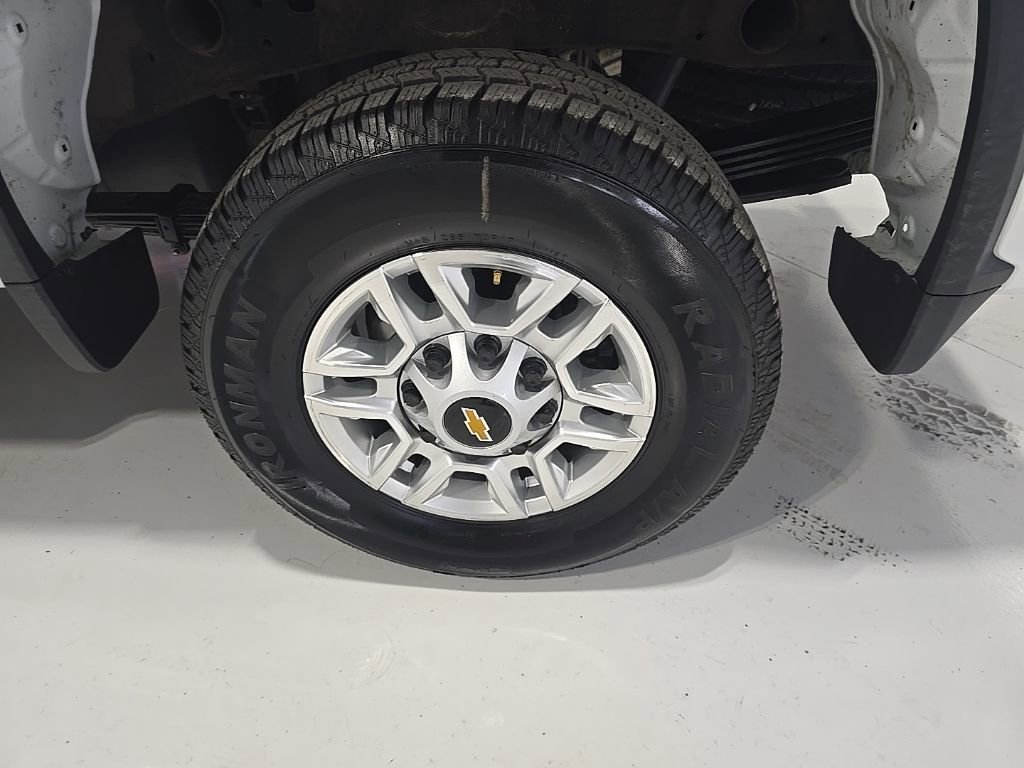 Used 2025 Chevrolet Silverado 2500 LT w/ Convenience Package image 4