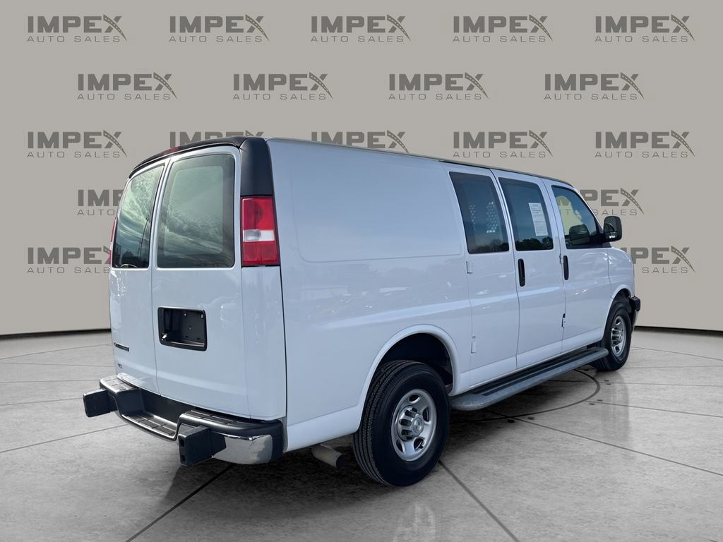 Used 2023 Chevrolet Express 2500 Work Van w/ Driver Convenience Package image 5
