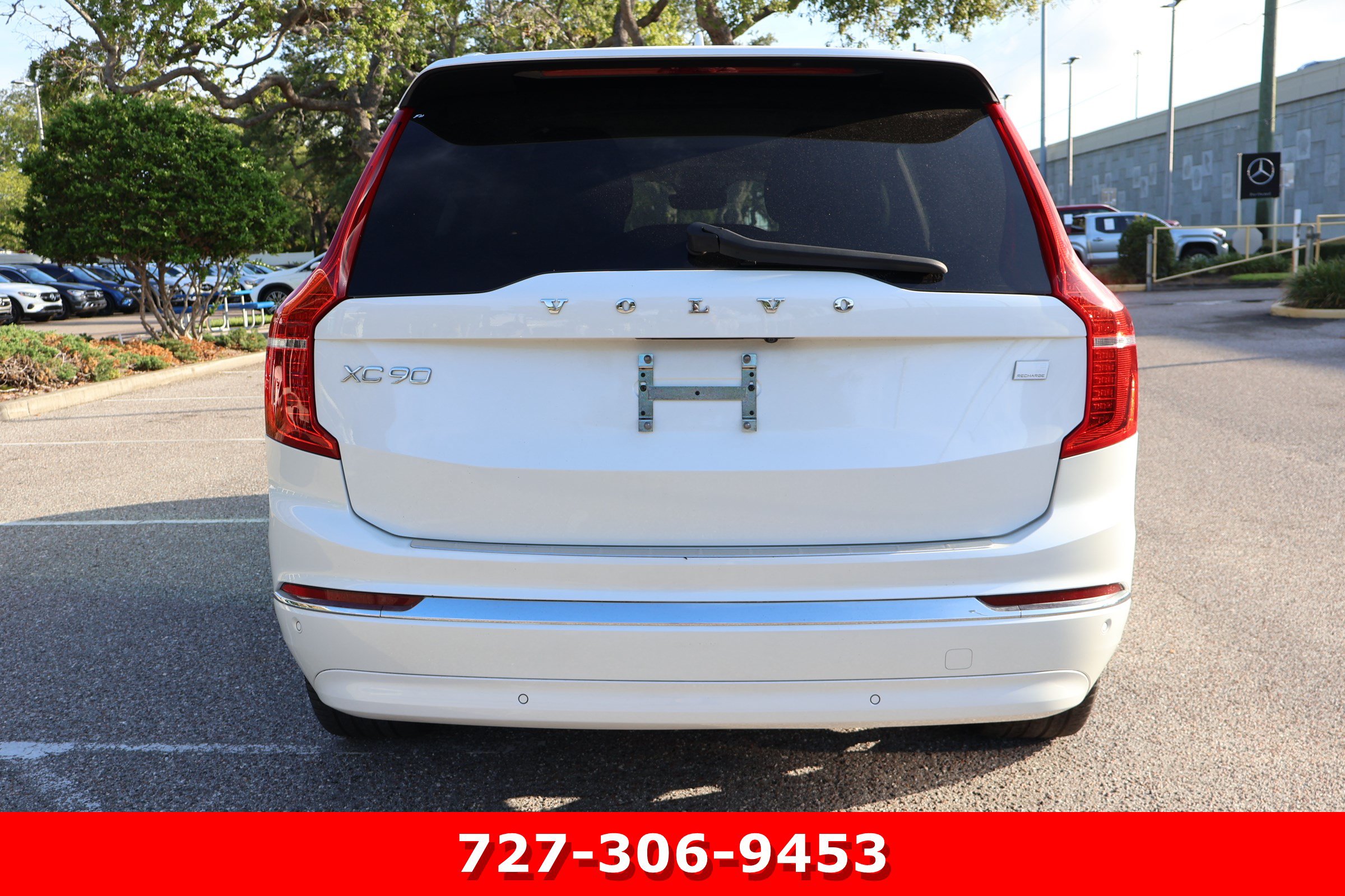 Used 2024 Volvo XC90 T8 Plus w/ Protection Package Premier AWD/4WD image 8