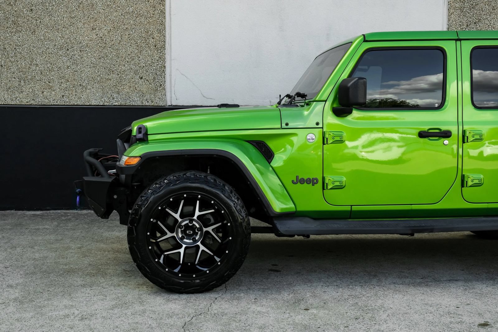 Used 2019 Jeep Wrangler Unlimited Sahara AWD/4WD image 15