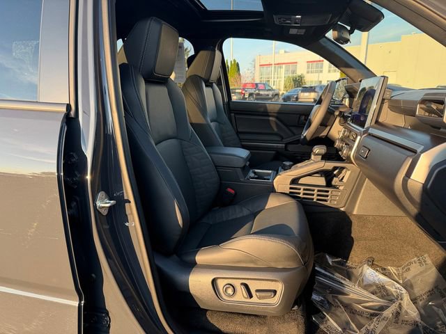 Certified 2025 Toyota 4Runner TRD Off-Road Premium w/ Tow Technology Package image 18