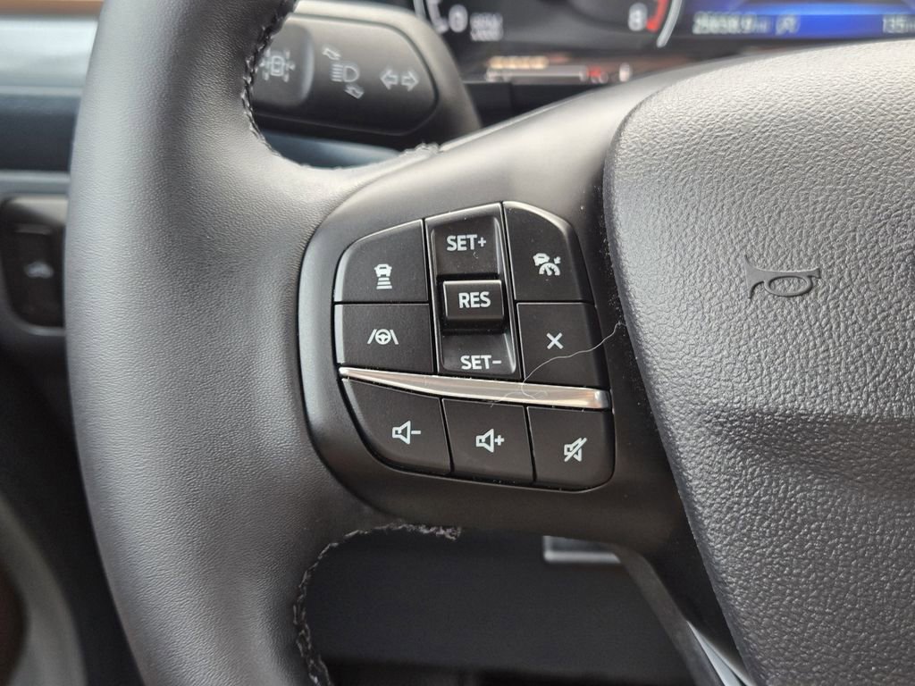 Used 2024 Ford Maverick Lariat w/ FX4 Off-Road Package AWD/4WD image 27