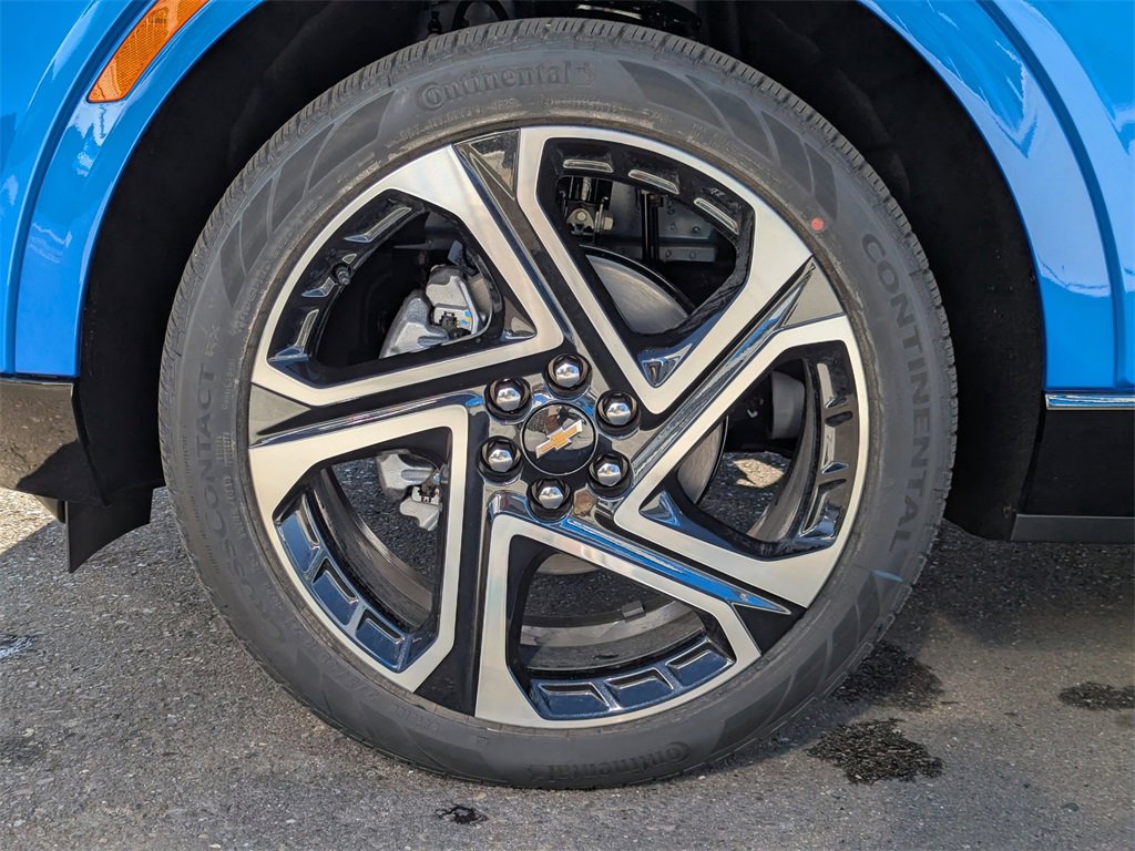 New 2026 Chevrolet Equinox EV LT image 50