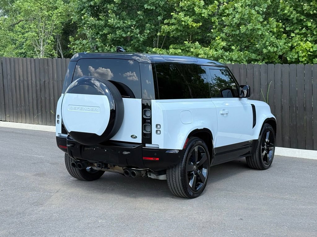Used 2023 Land Rover Defender 90 V8 AWD/4WD image 6