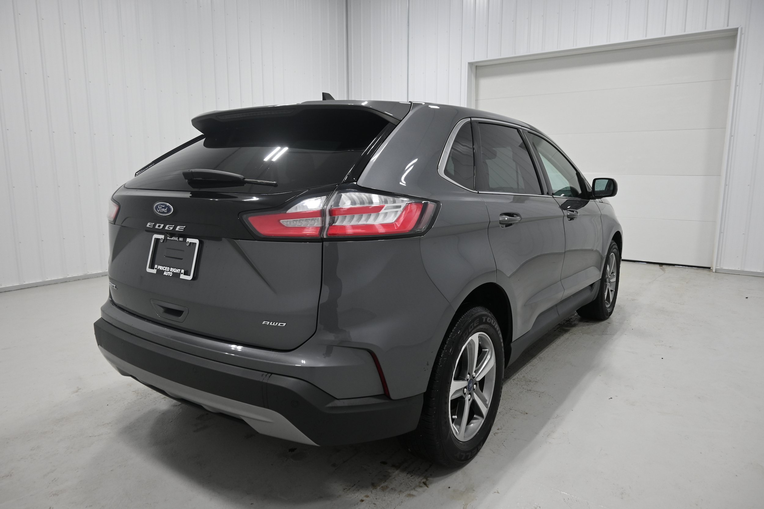 Used 2021 Ford Edge SEL w/ Convenience Package AWD/4WD image 33
