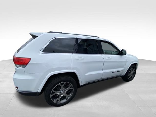 Used 2018 Jeep Grand Cherokee Limited AWD/4WD image 8