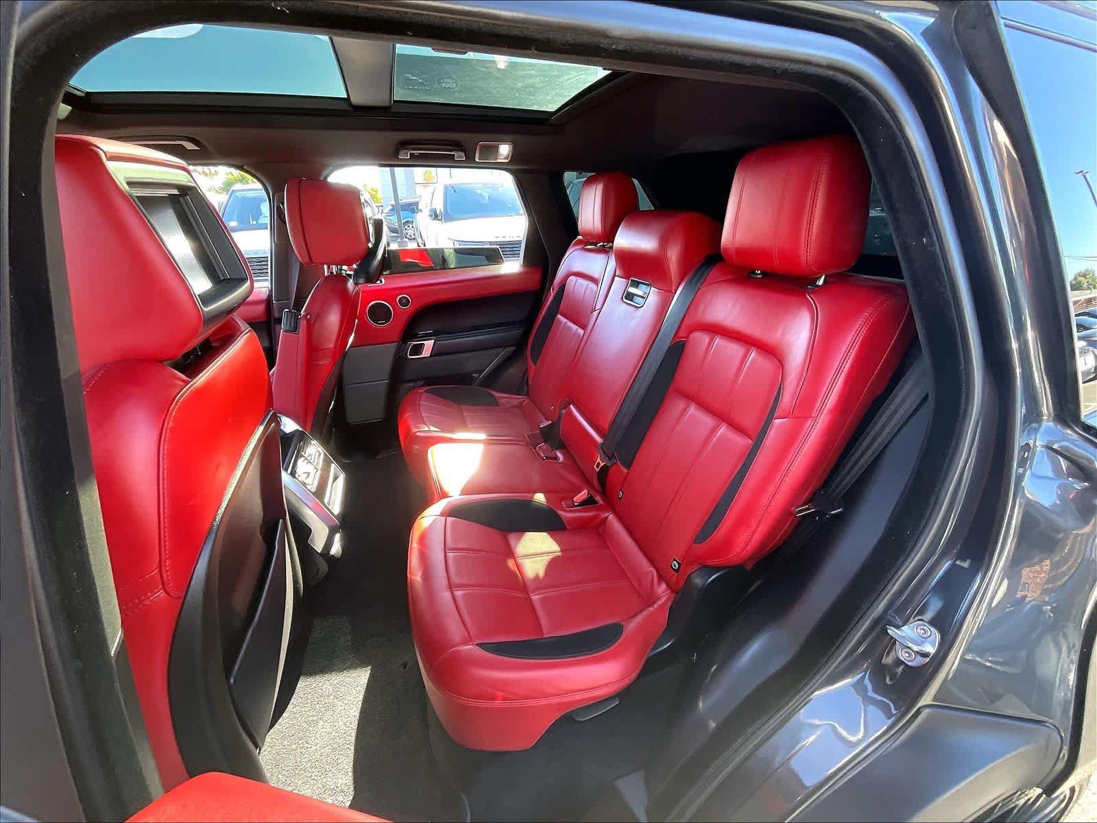 Used 2019 Land Rover Range Rover Sport Supercharged AWD/4WD image 28