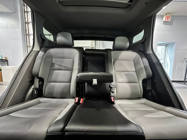 Certified 2023 GMC Terrain SLT w/ Infotainment Package II image 28