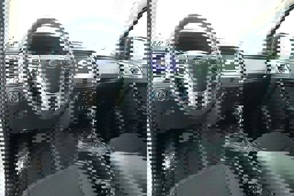 Used 2021 Ford Ranger XLT w/ Equipment Group 301A Mid image 10