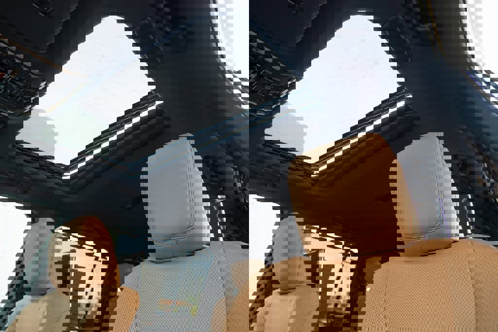 New 2026 Lexus LX 600 4WD w/ Luxury Package image 19