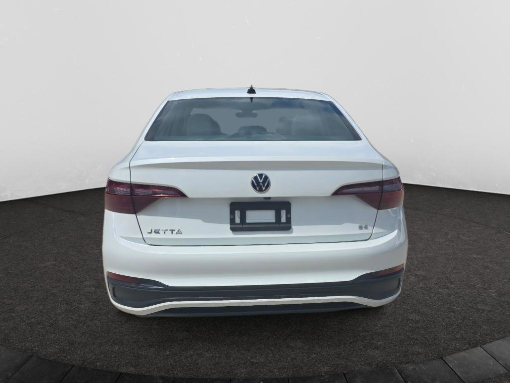 Used 2024 Volkswagen Jetta SE w/ Black Wheel Package FWD image 3