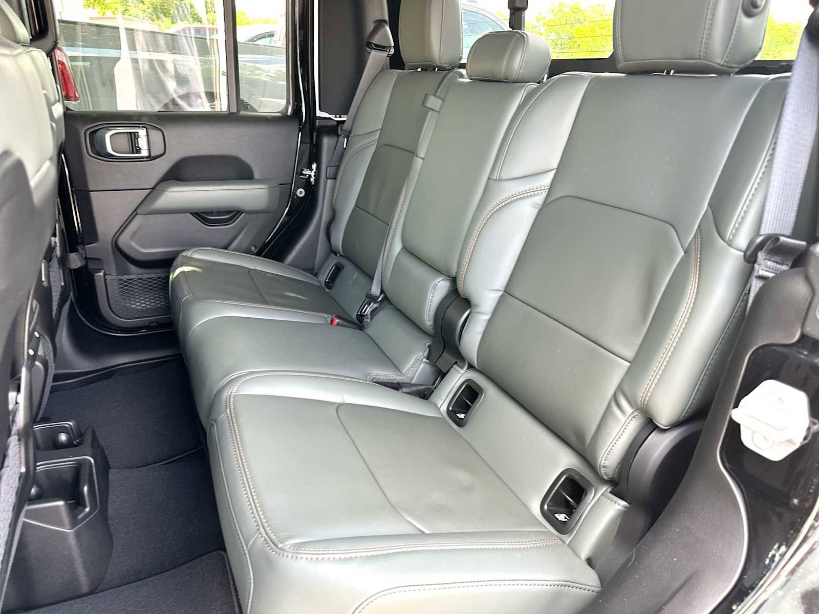 New 2026 Jeep Gladiator Mojave image 23