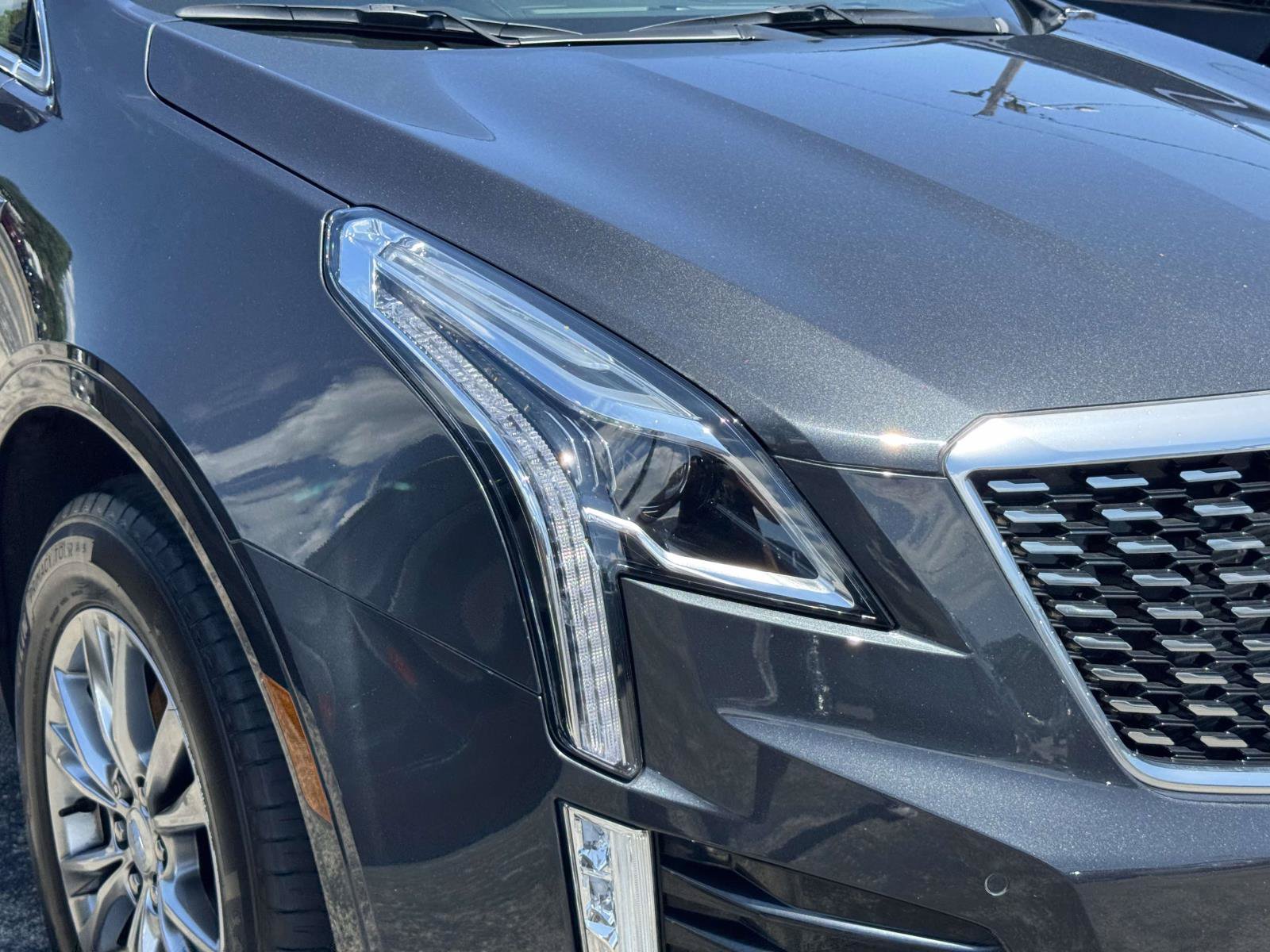 Certified 2023 Cadillac XT5 Premium Luxury AWD/4WD image 5