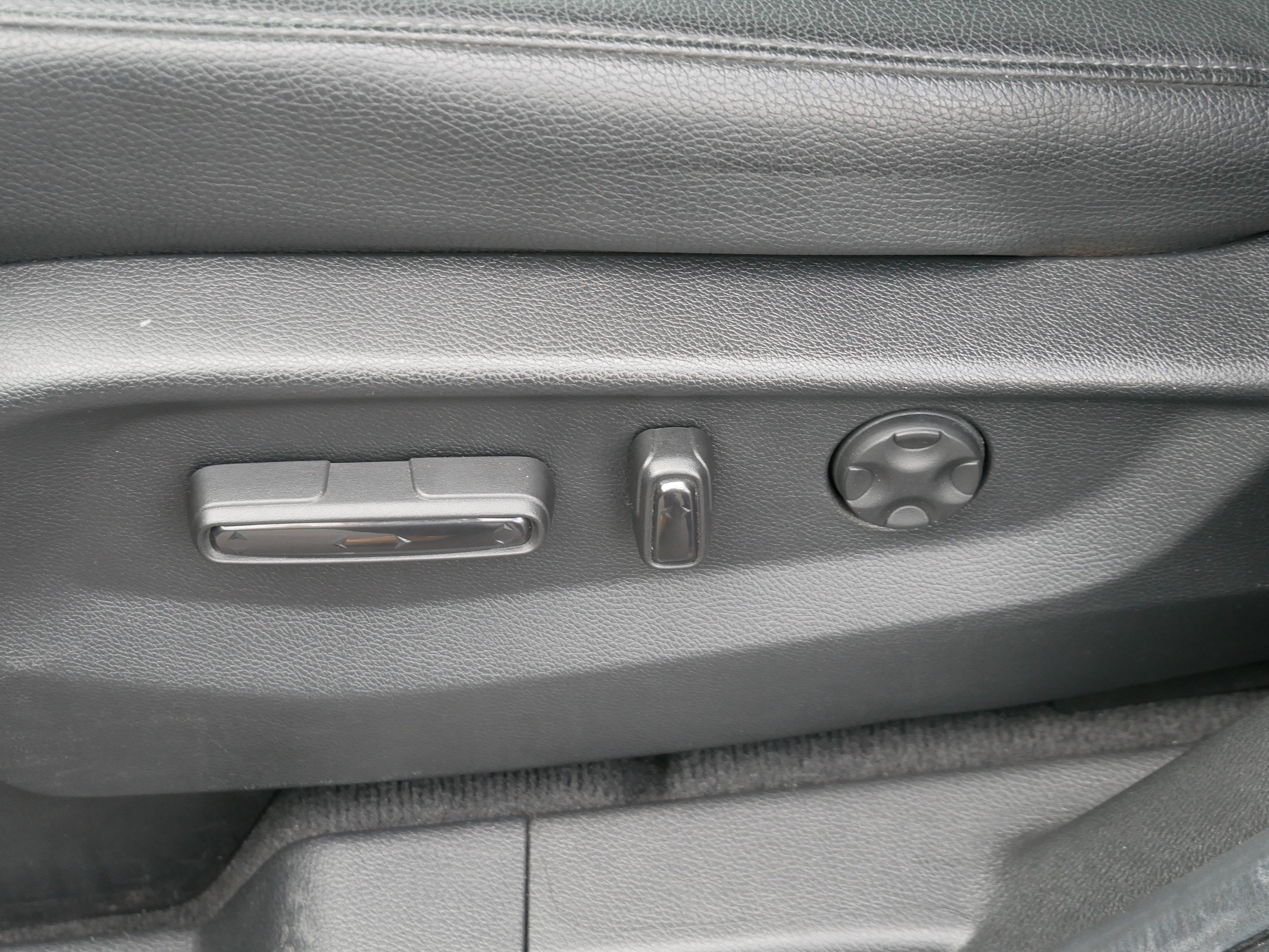 Used 2025 Honda Odyssey EX-L image 21